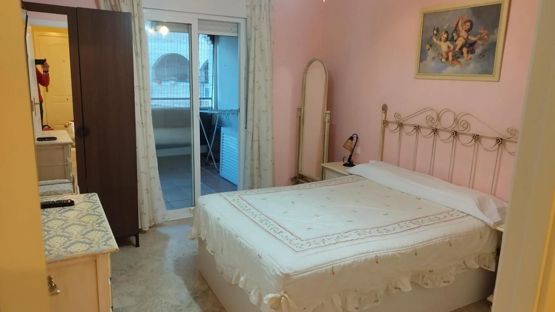 Piso De 1 Dormitorio Urb Torrequebrada Benalmadena