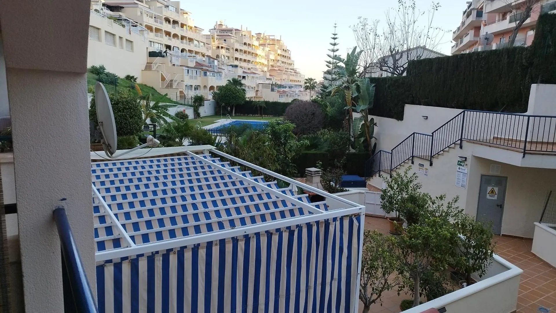 Piso De 1 Dormitorio Urb Torrequebrada Benalmadena